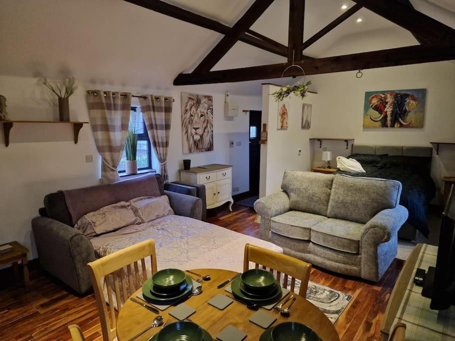 Joiners Arms - Studio Apartments Market Drayton Luaran gambar