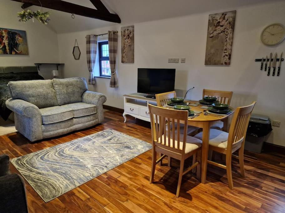 Joiners Arms - Studio Apartments Market Drayton Luaran gambar